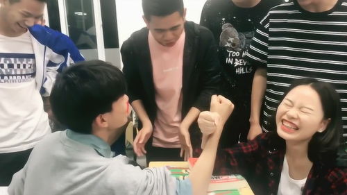 回忆学生时代的感慨幽默，回忆学生时代的感慨句子简短