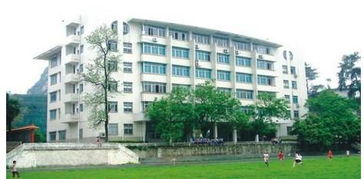 柳州城市职业学院学费多少一年，柳州城市职业学院可以专升本吗
