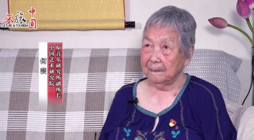 何芸涵，何芸希几几年出生