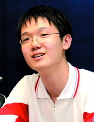 10年前,那个拒清华北大,却被11所高校拒收的高考状元,现状如何?