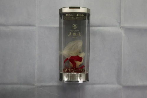 一斤白酒是几两，一瓶白酒等于多少斤