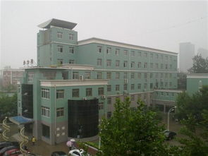 华信是哪个大学