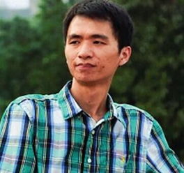 许立志 一枚铁做的月亮，许立志一颗螺丝钉