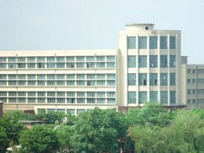 锦州师专招生办电话，锦州师专学费一年多少