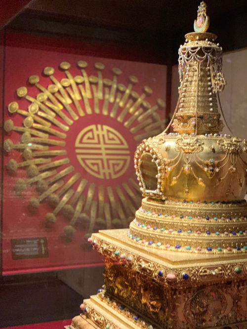 故宫珍宝馆可以进去再买票吗，故宫珍宝馆和钟表馆门票怎么买