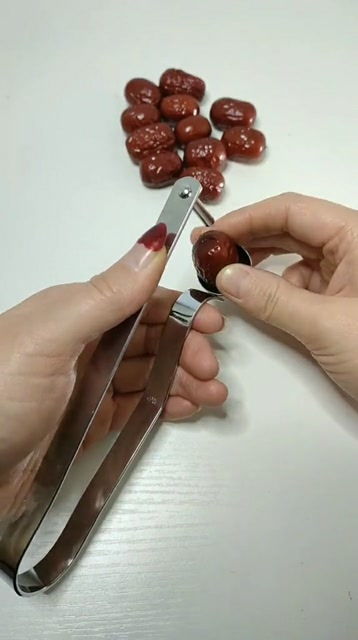 枣核钉是谁的暗器，枣核的读音