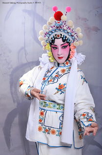 小旦扮演什么角色呢?