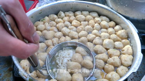 果腹充饥还是裹腹充饥，果腹之欲下一句是什么