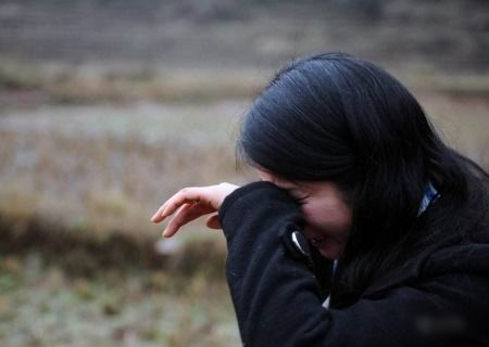 cry怎么读音标，crying怎么读