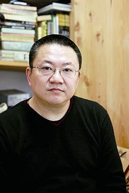 前门大街鸟笼子路灯是谁做的?