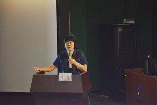 何小梅 醉乡民谣，何小梅 成都商报