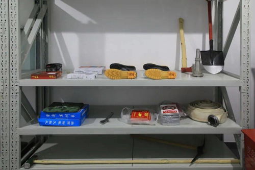 什么必须分间分库储存物品，( )必须分间、分库储存