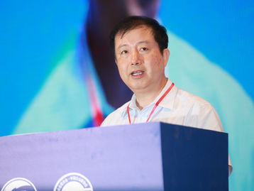 为什么京剧最火的时候那些小孩挨打要脱裤子
