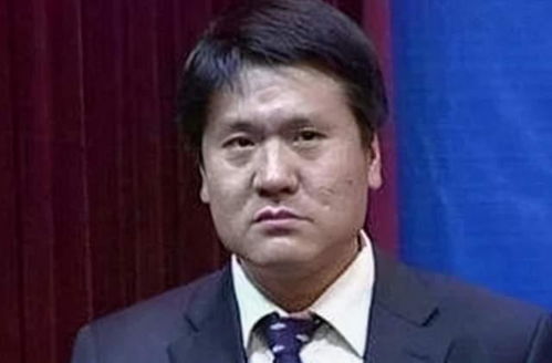 写给中国人的经济学的作者简介