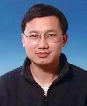 怎么评价陈涌海弹唱的《将进酒》?