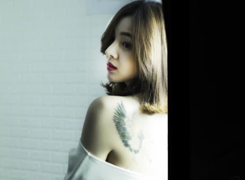瑜的意思在名字里含义，玲珑奇巧 的意思解释