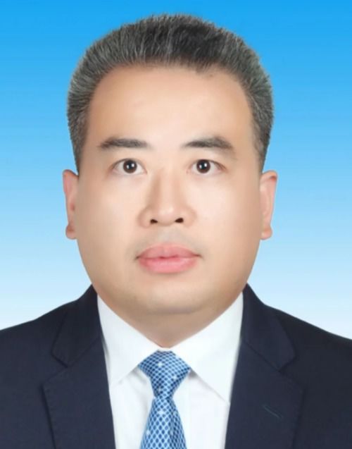 嶒崚怎么读，嶒拼音