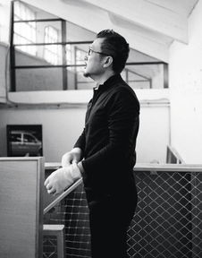 pompous是什么意思，pompous简答题
