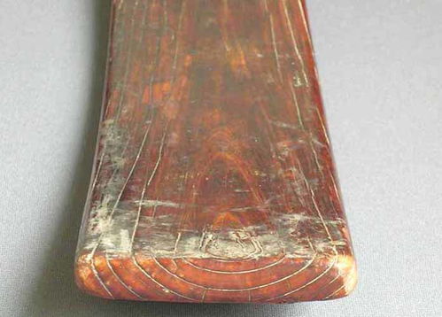 古代大臣上朝时,为何手里要拿一个朝笏?他有何作用?