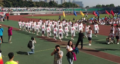 新闻作文200字左右，学写新闻作文200字