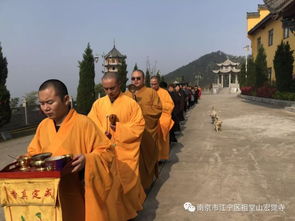 焚化殉葬而伸手两段前半卷,为什么后半卷为无用试卷?，焚化的拼音