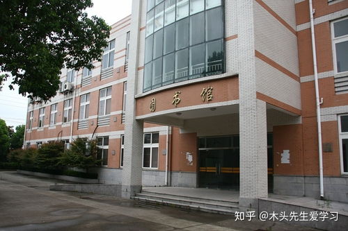 上海出版印刷高等专科学校官网，上海出版印刷高等专科学校招生电话