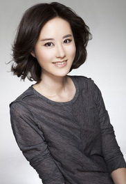 她是央视美女主持,曾是模特冠军,如今38岁却依旧单身一人,她是谁?_百