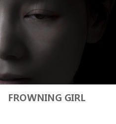 frowning on，frowning face意思中文翻译