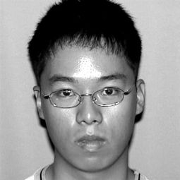 赵承熙拿着枪对镜头，赵承熙现场枪杀视频