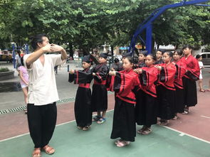 行礼箱轮子怎么换，行礼的拼音