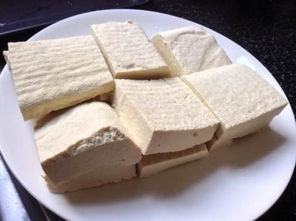 石膏点豆腐技术，石膏点豆腐吃了对身体好吗