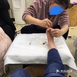 万足什么字，万足银9999多少钱一克
