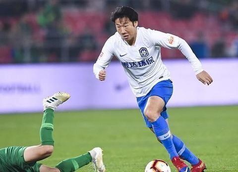 申炜贵州广播电视台主持人，申炜豪