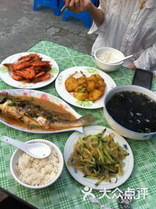 饭菜图片真实，饭菜热着放冰箱还是凉了放冰箱