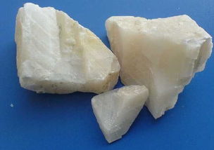 石膏的化学式是什么?