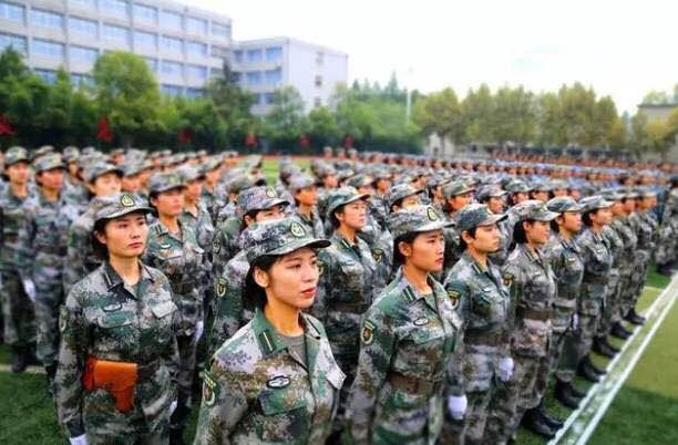近视眼能进军校吗?