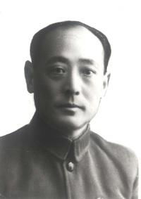 翬的读音与意思，翬的同音字