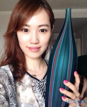 王宝强妻子和经纪人什么时候的事，王宝强妻子现在是谁