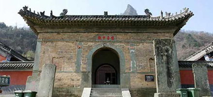 琼台酒业集团，琼台酒业集团总裁杨晰女