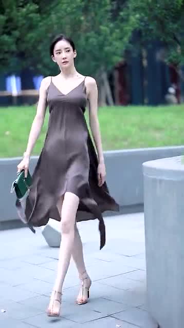 匀称拼音怎么读，匀称的反义词