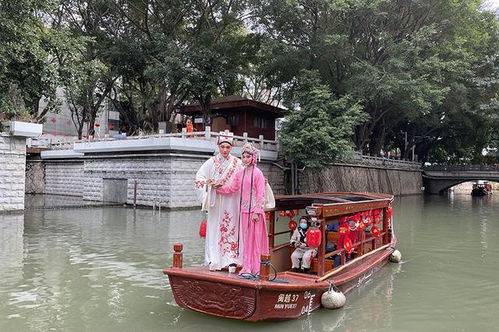 花船巡游美女唱歌，花船的诗句
