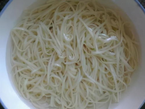 煮挂面的家常做法，煮挂面的方法及步骤