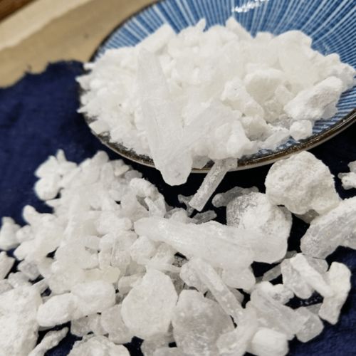 生石膏化学式，生石膏图片