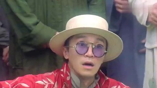 明显的情侣头像，明显的情侣名字