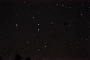歌词里有 星星铺满天 我中了你的毒 我中了你的邪 是什么歌啊 我在m