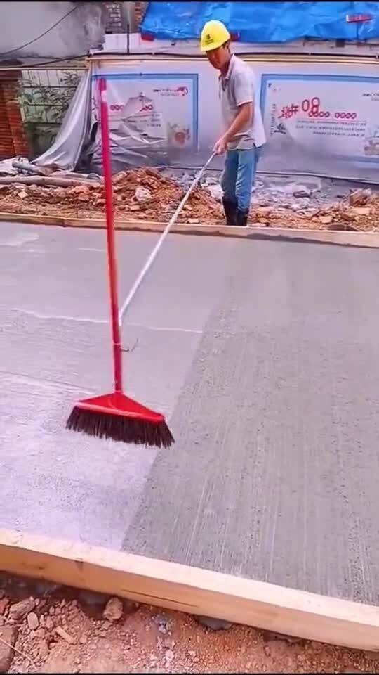玩扫把英文是什么