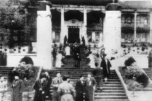 1946年第一台计算机叫什么，1946年发生了什么历史事件