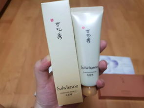 爱新觉罗玉容爱的是谁