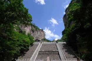 藏山景点介绍，藏山阁逆水寒