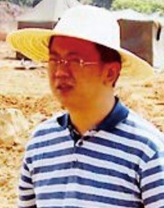 鲜扬的个人经历